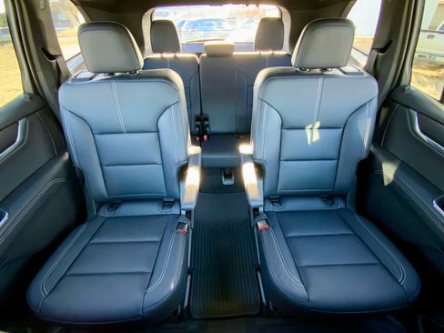 New 2026 GMC Acadia Elevation w/ Elevation Premium Package image 34