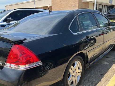 Used 2012 Chevrolet Impala LT w/ LT Sunroof Package image 8