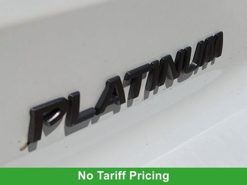 New 2026 Nissan Pathfinder Platinum image 9