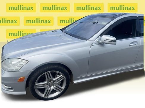 Used 2013 Mercedes-Benz S 550 4MATIC image 4