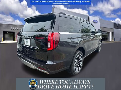 New 2026 Ford Expedition Platinum w/ Driver's Package AWD/4WD image 3