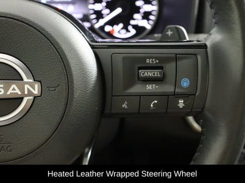 Used 2023 Nissan Rogue SV w/ SV Premium B Package FWD image 9