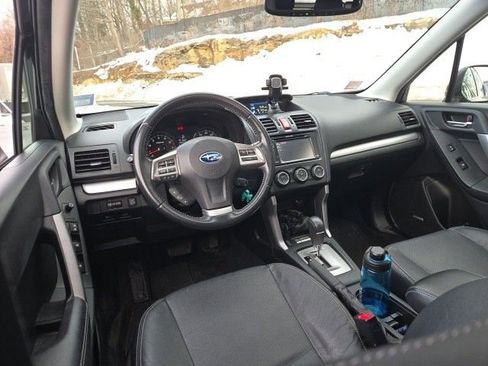 Used 2014 Subaru Forester 2.5i Touring image 2