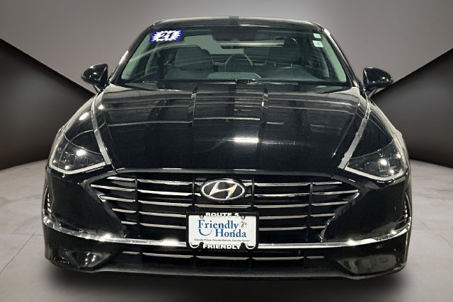 Used 2021 Hyundai Sonata SE FWD image 2