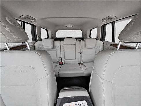 Used 2016 Mercedes-Benz GL 450 4MATIC image 21