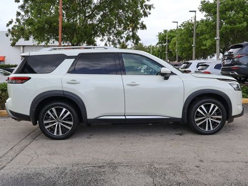 Used 2024 Nissan Pathfinder Platinum w/ Cargo Package AWD/4WD image 21