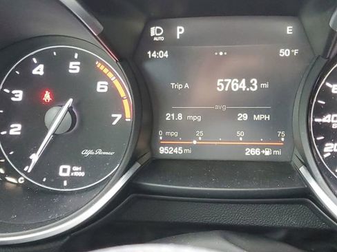 Used 2018 Alfa Romeo Stelvio Ti AWD/4WD image 12