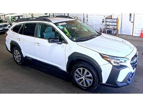 Used 2024 Subaru Outback Premium image 2