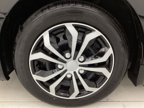 Used 2018 Subaru Impreza 2.0i AWD/4WD image 43