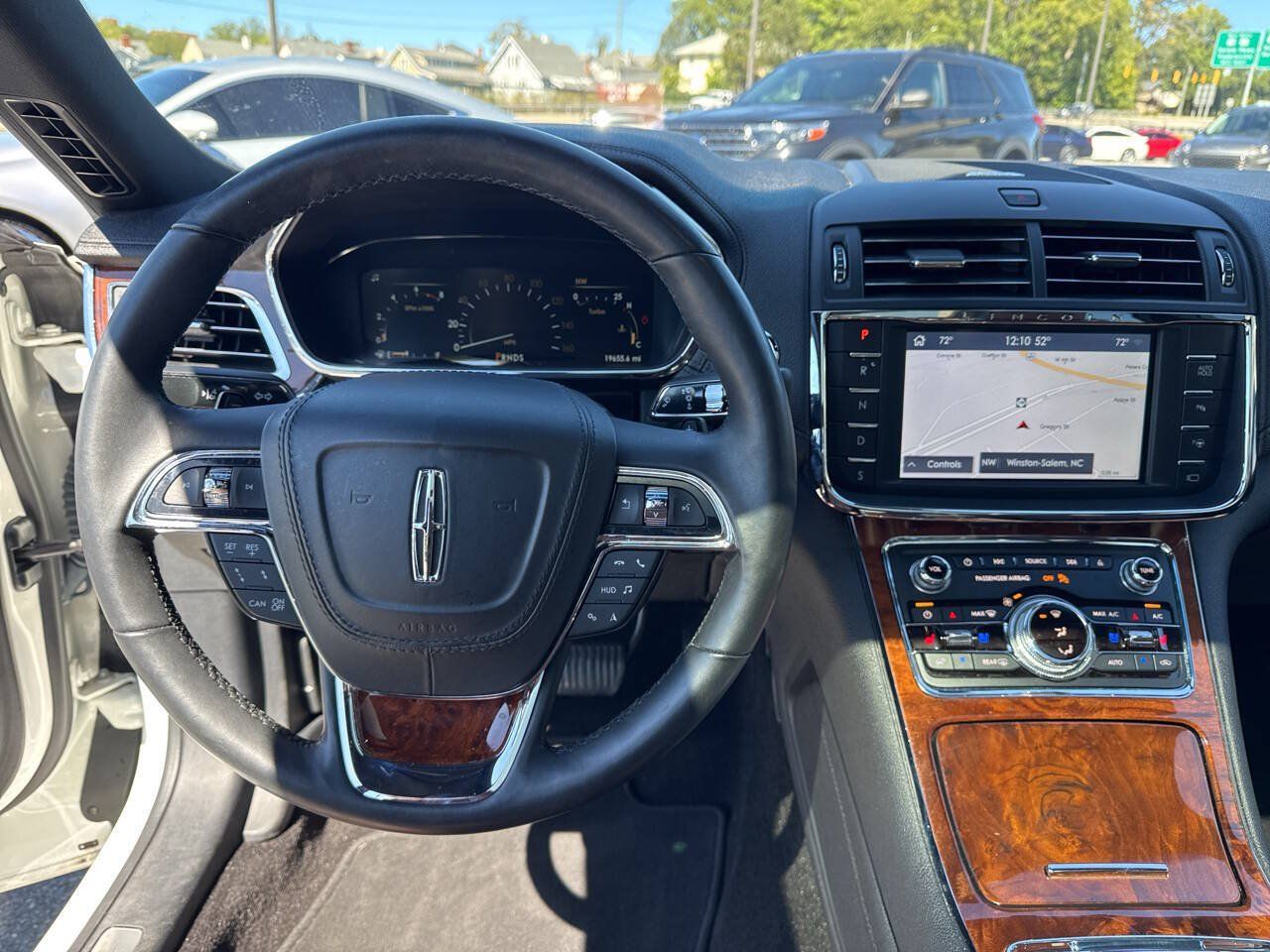 Used 2020 Lincoln Continental Reserve w/ Luxury Package AWD/4WD image 20