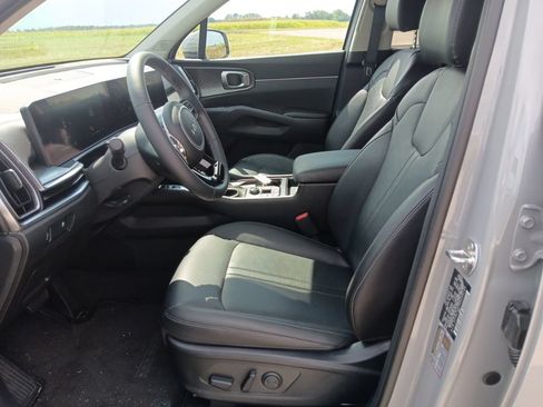 Certified 2024 Kia Sorento S w/ Panoramic Sunroof Package FWD image 20