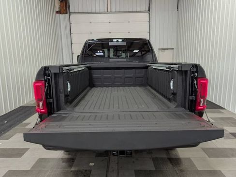 Used 2025 RAM 2500 Limited AWD/4WD image 28