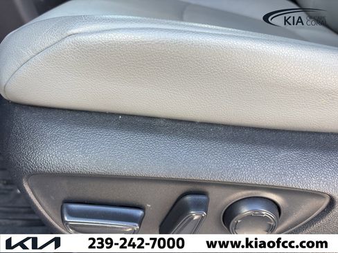 Used 2024 Toyota Sienna XLE image 17