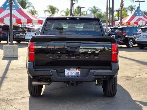 Used 2025 Toyota Tacoma SR image 7