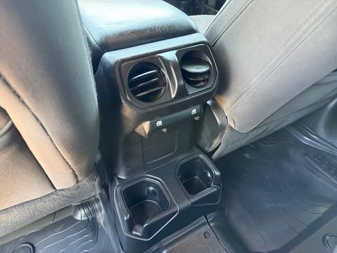 Used 2020 Jeep Wrangler Unlimited Sport AWD/4WD image 30