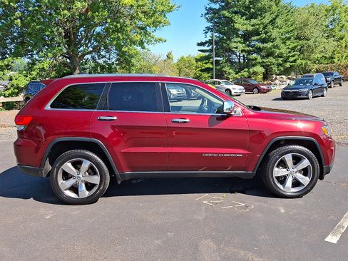 Used 2016 Jeep Grand Cherokee Limited AWD/4WD image 7