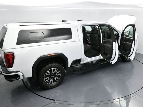 Used 2022 GMC Sierra 2500 AT4 w/ AT4 Preferred Package AWD/4WD image 43