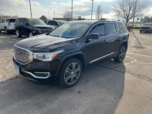 Used 2018 GMC Acadia Denali w/ Technology Package image 1