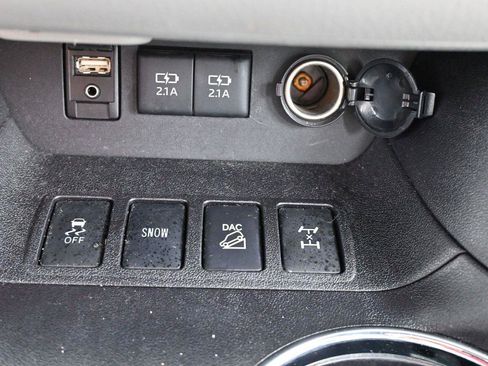 Used 2017 Toyota Highlander Limited w/ Protection Package #3 AWD/4WD image 26