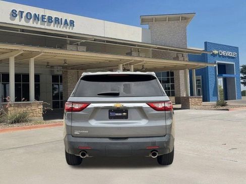 Used 2021 Chevrolet Traverse LS FWD image 6