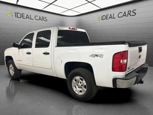 Used 2011 Chevrolet Silverado 1500 LT w/ All-Star Edition AWD/4WD image 3