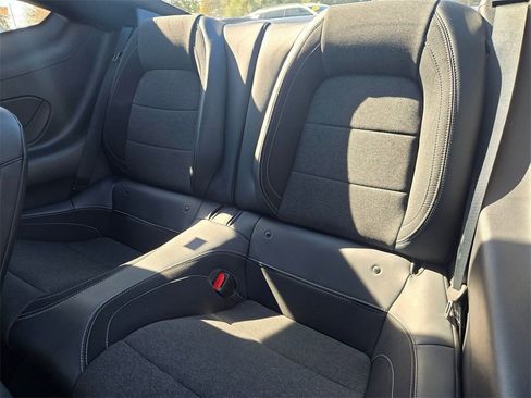 Used 2024 Ford Mustang Coupe image 9