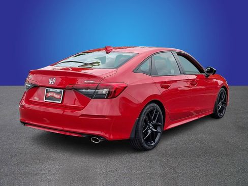 Used 2023 Honda Civic Sport image 4