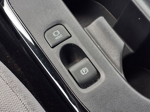 Certified 2024 Toyota Corolla SE image 14