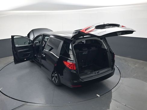 Used 2023 Honda Odyssey Touring image 35