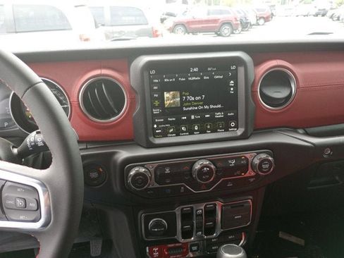 New 2023 Jeep Wrangler Unlimited Rubicon 4xe image 14