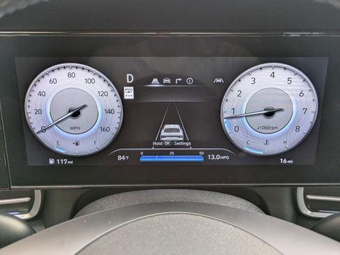 Used 2025 Hyundai Elantra SEL FWD image 23