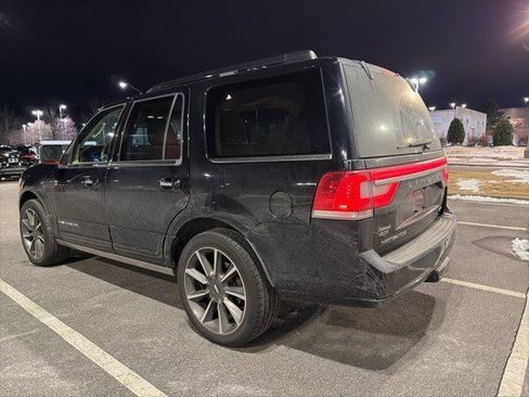 Used 2016 Lincoln Navigator Reserve image 3