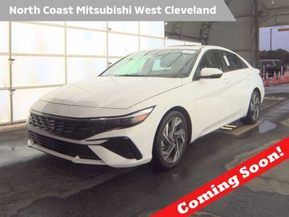 Used 2025 Hyundai Elantra Limited