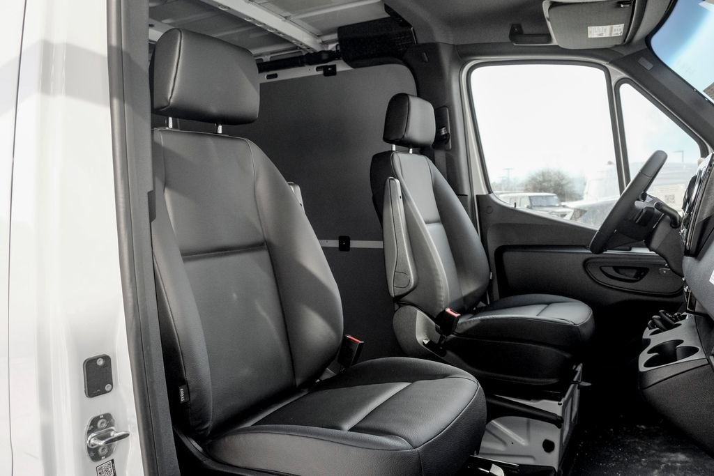 Used 2026 Mercedes-Benz Sprinter 2500 image 22