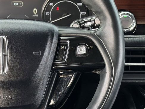 Used 2020 Lincoln Corsair Reserve w/ Appearance Package image 15