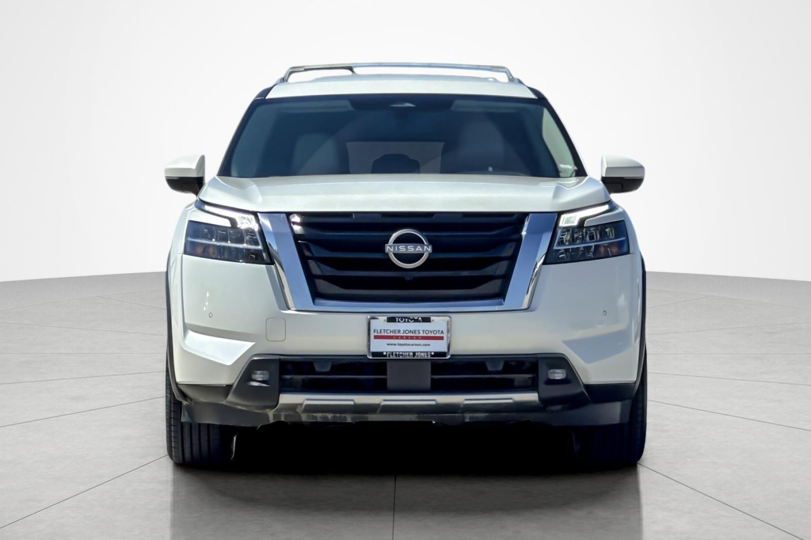 Used 2022 Nissan Pathfinder SL FWD image 8