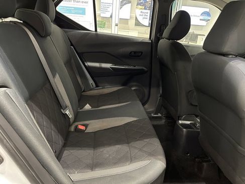 Used 2020 Nissan Kicks S image 31