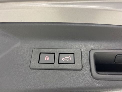 Used 2026 Subaru Forester Premium AWD/4WD image 37