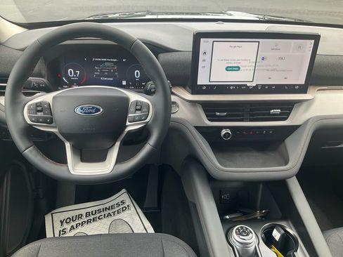 New 2026 Ford Explorer Active RWD image 20