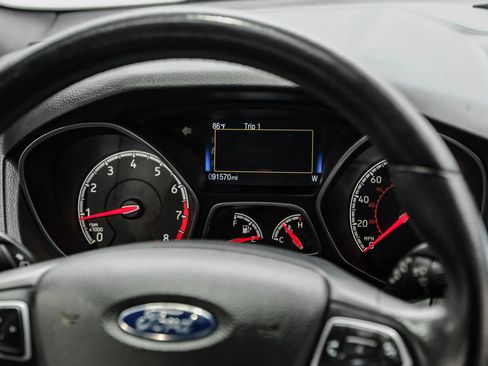 Used 2016 Ford Focus ST w/ Equipment Group 402A image 28