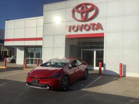 New 2024 Toyota Prius XLE image 3