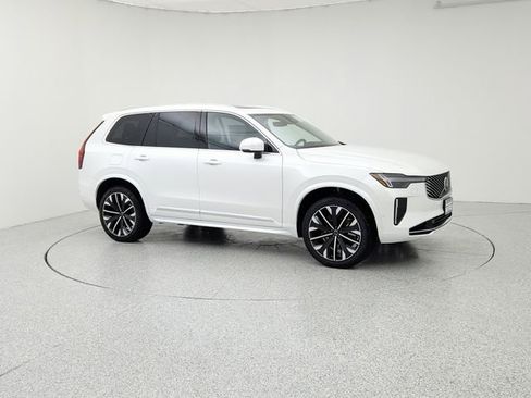 New 2025 Volvo XC90 T8 Plus w/ Protection Package Premier image 3