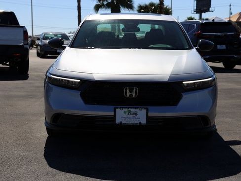 New 2025 Honda Accord SE image 2