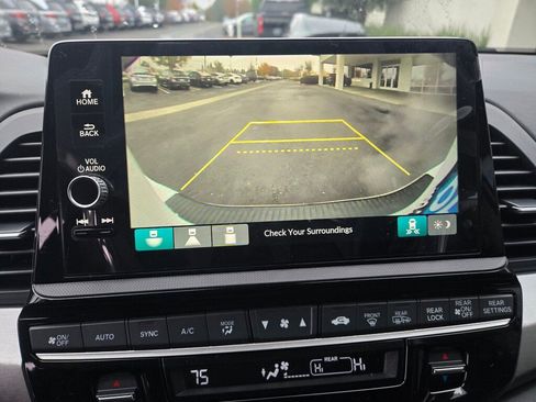 Used 2026 Honda Odyssey EX-L image 8