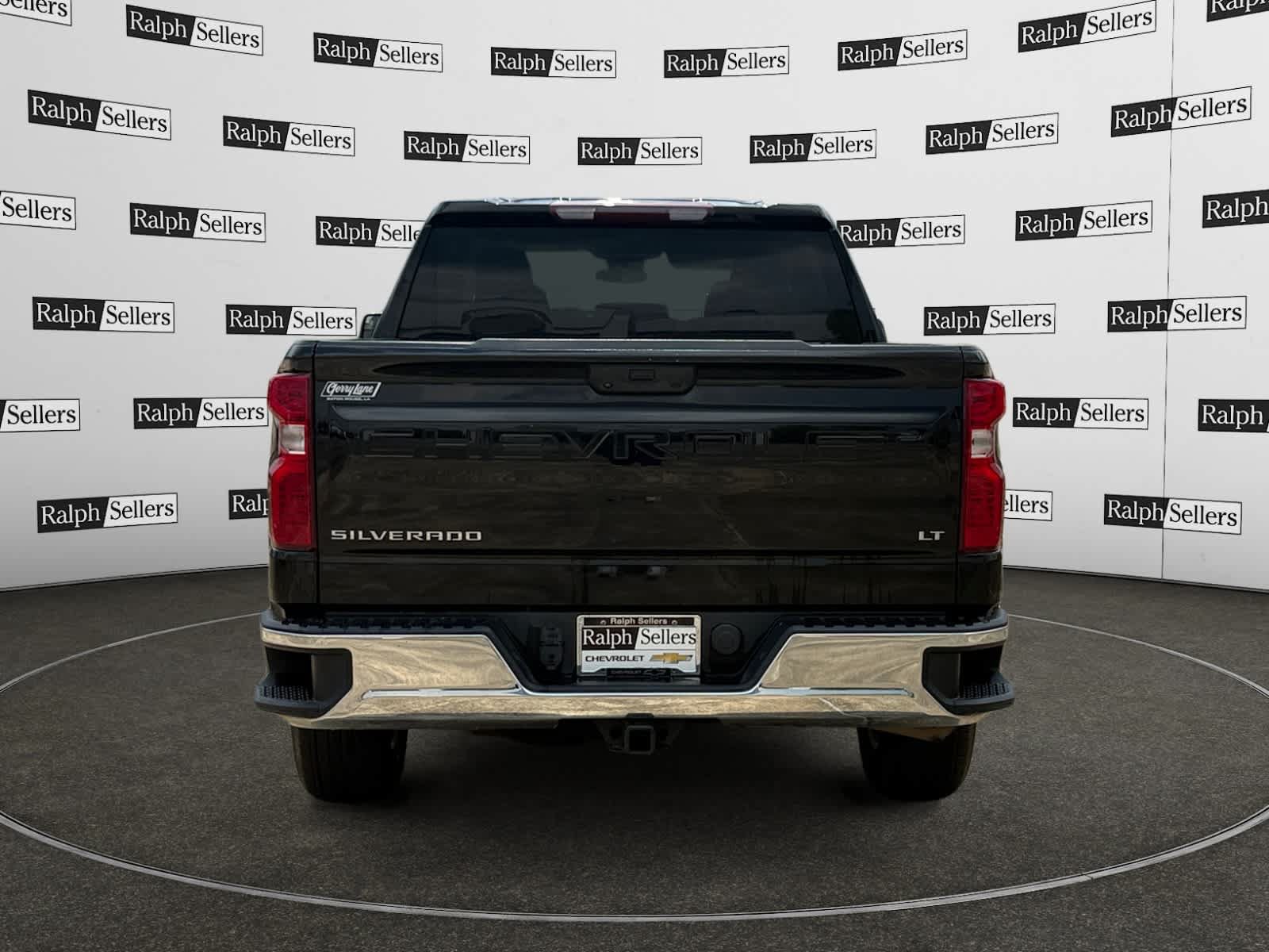 Used 2023 Chevrolet Silverado 1500 LT w/ Protection Package RWD image 5