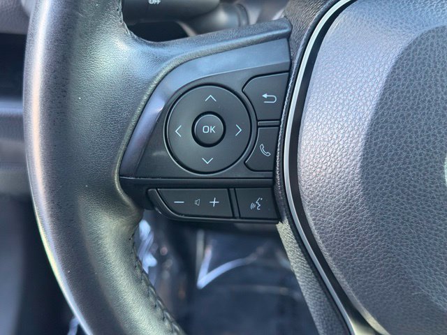 Used 2020 Toyota RAV4 XLE Premium FWD image 23