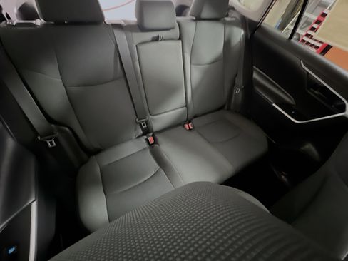 Used 2025 Toyota RAV4 LE AWD/4WD image 33