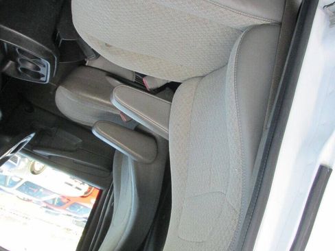 Used 2014 Chevrolet Express 3500 RWD image 27