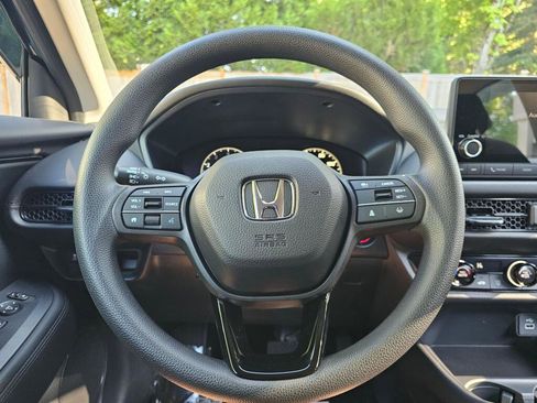 Certified 2025 Honda HR-V LX image 24