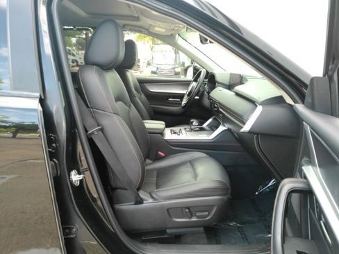 Used 2025 MAZDA CX-70 3.3 Turbo w/ Preferred Package AWD/4WD image 20